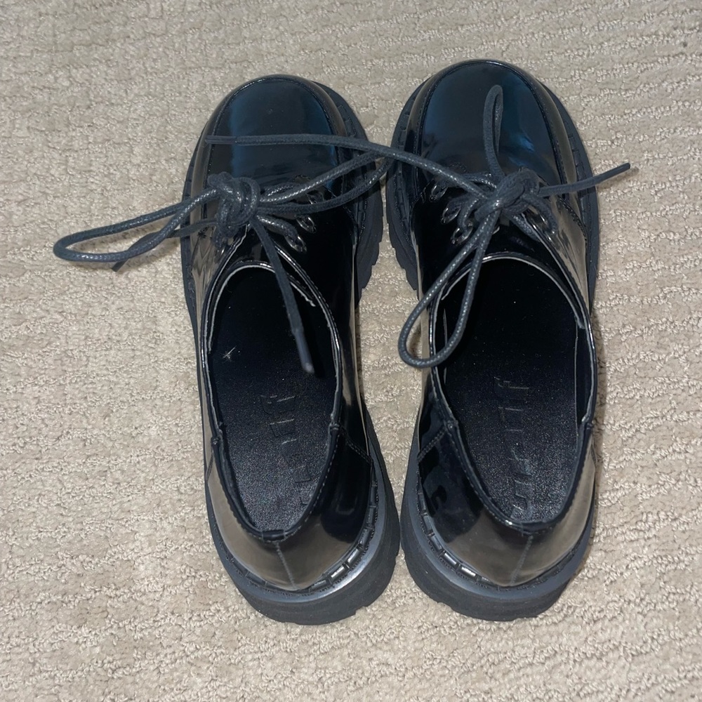 Collins Shoe Unif